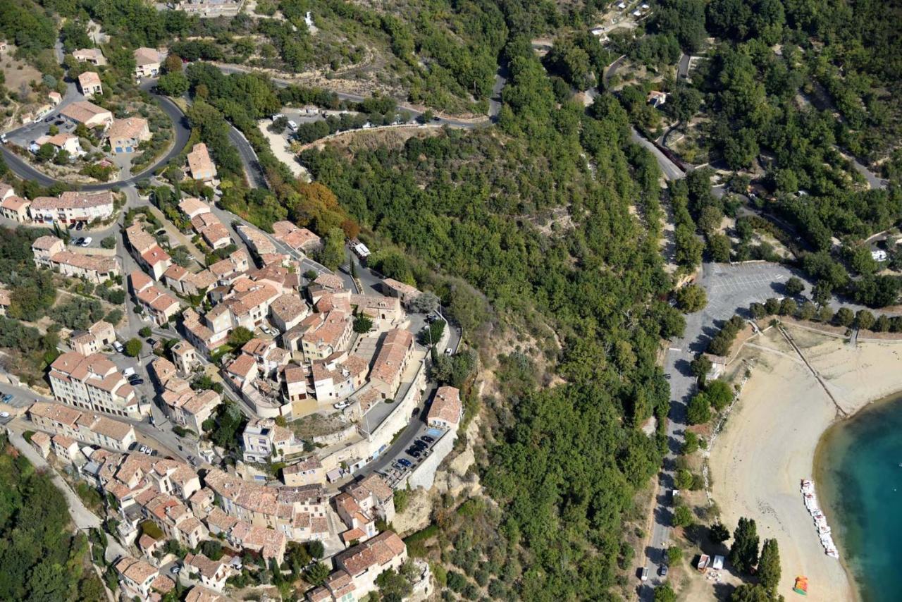 Auberge De La Fontaine Rians  Exteriér fotografie