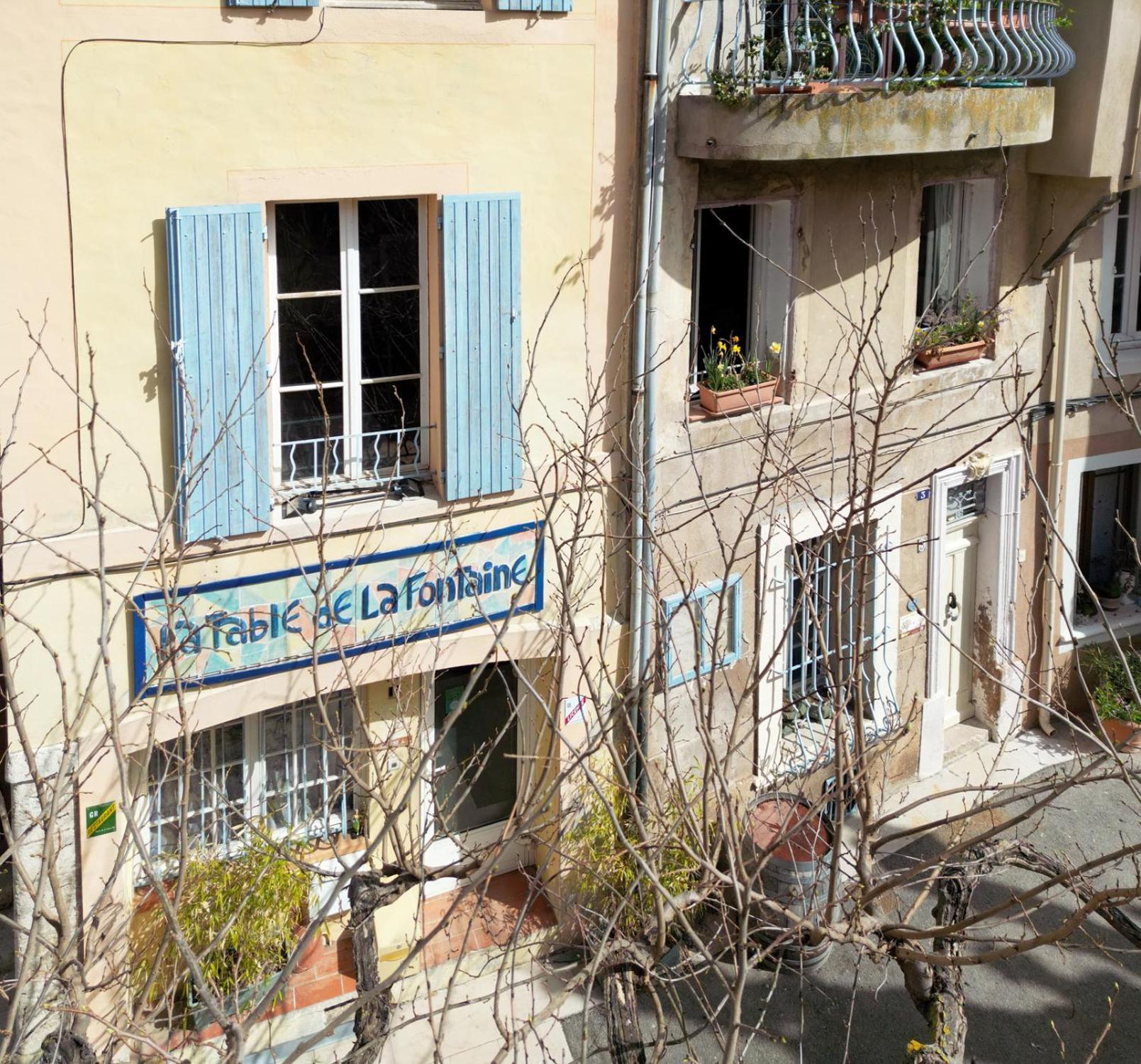 Auberge De La Fontaine Rians  Exteriér fotografie